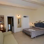 Residenza Casale San Francesco Free Parking 4*