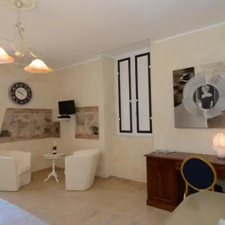 Residenza Casale San Francesco Free Parking 아파트호텔 트로페아