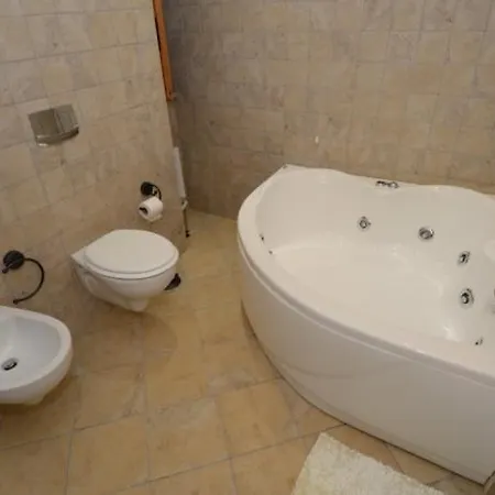 Residenza Casale San Francesco Free Parking 3* 트로페아